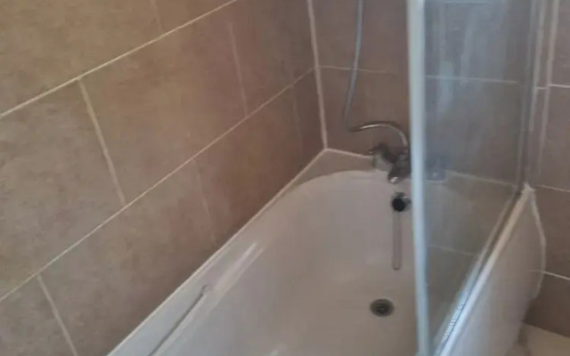 Maidstone Holiday Apartment 3 Bedrooms Free Sports Sleeps 7
