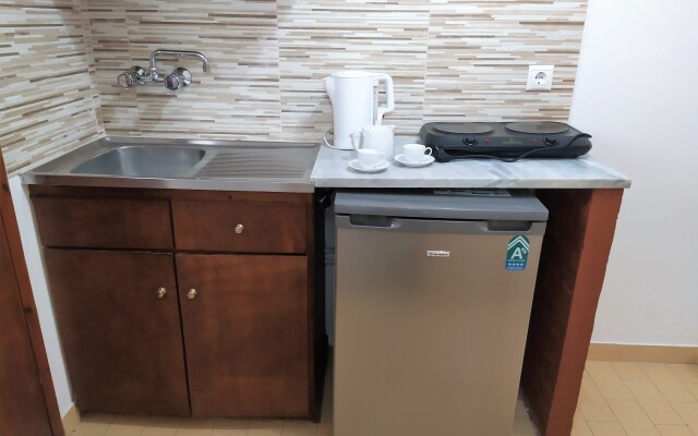 Aronis Apartments