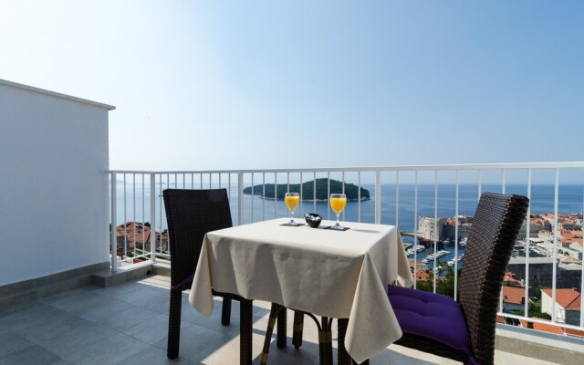 Ploce apartmani - LUV