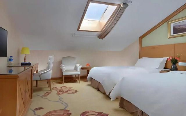 Vienna International Hotel