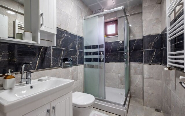 Lovely Flat With Balcony in Kartepe Kocaeli