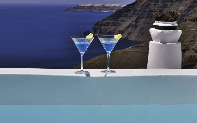 Trieris Villa & Suites