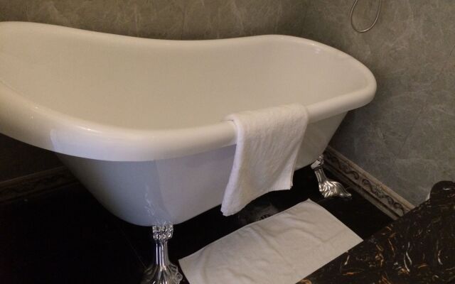 Chateau de la Rocherie Nevers Nord / Varennes-Vauzelles