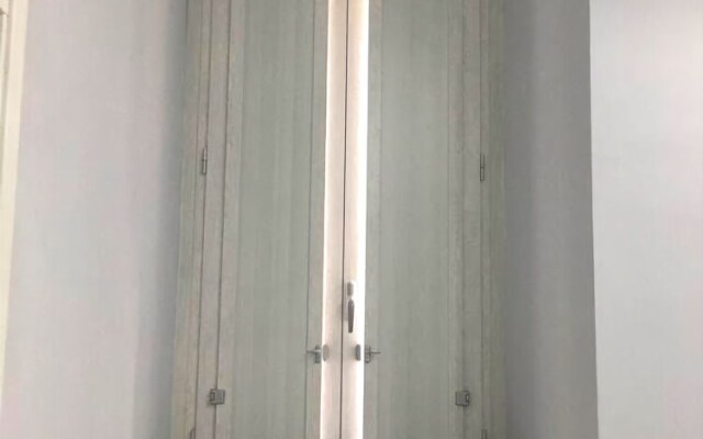 Napoli Central House