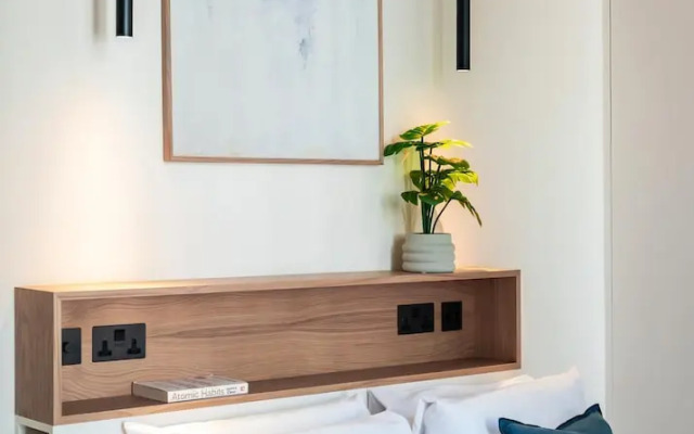 Stunning Studio Apartment, Moments From Earls Court Station