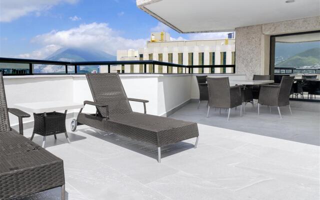 MS Milenium Monterrey, Curio Collection by Hilton