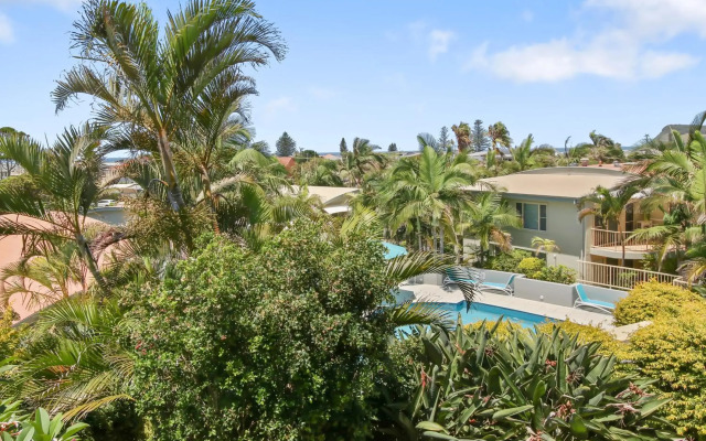 Lennox Beach Resort