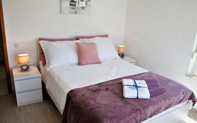 Olive Garden - Swimming Pool - A3