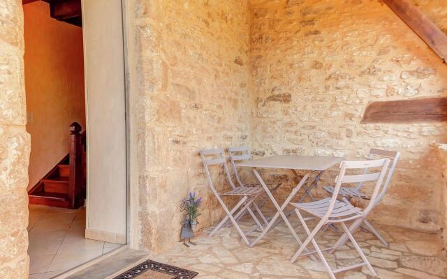 Luxury Holiday Home in Prats-du-périgord With Swimming Pool