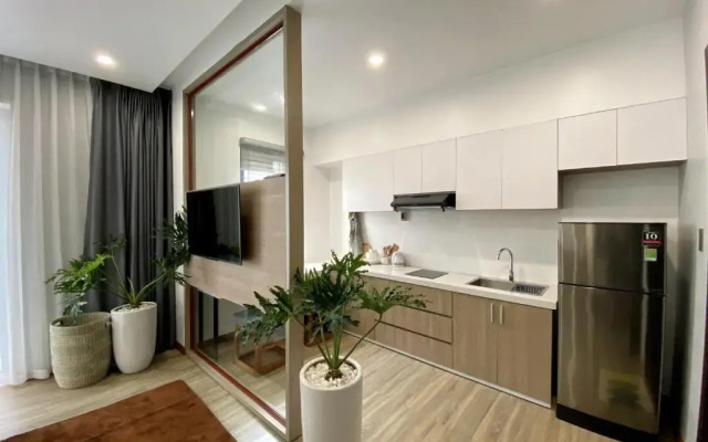 Hue Crown Boutique Hotel