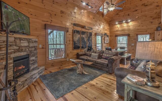 Cozy Cub Cabin by Escape to Blue Ridge