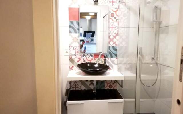 Apartment With 2 Bedrooms In Sevilla, With Wifi