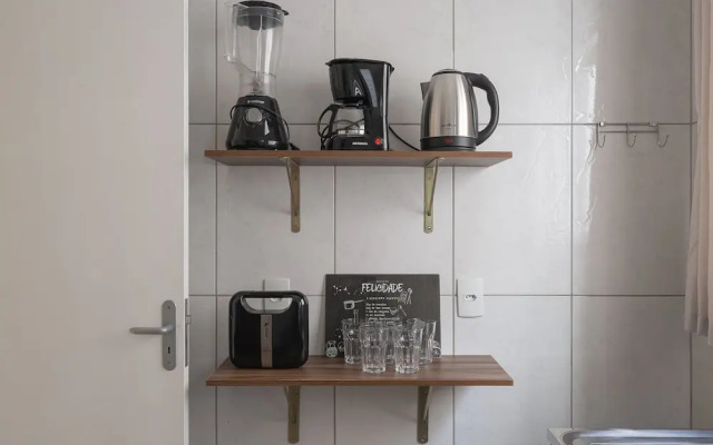 Apto próximo ao mar c/ churrasq. 3 qts ELM701