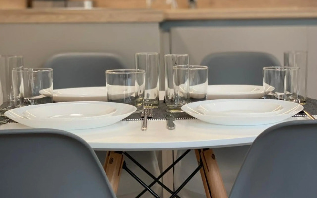 Stylish Top Centre Apartment for 4 guests