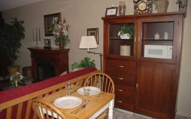 Rumbling Bald Resort