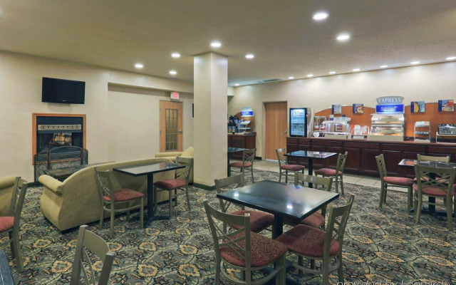 Holiday Inn Express & Suites Martinsville by IHG