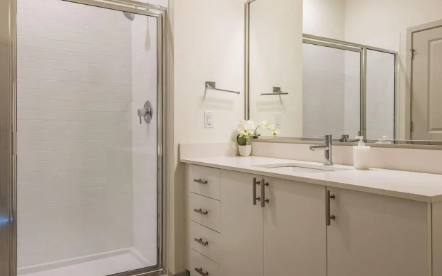 TWO Stunning Nulu CozySuites