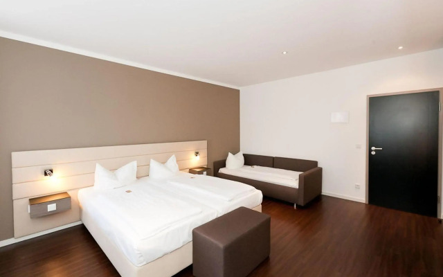 Manhattan Hotel