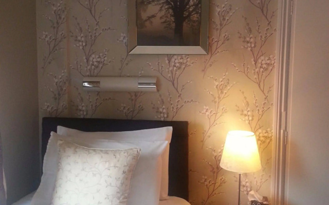 Hunter's Moon Guest House
