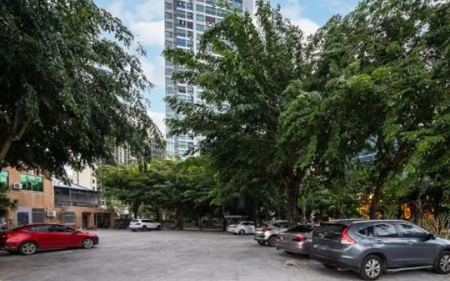 Huanzhu Hotel (Haiyun Square)