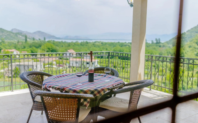 Rustic House Leković