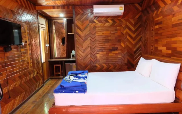 Phi Phi Sand Sea View Resort