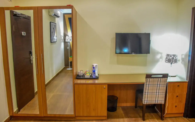 The Rodinia Hotel