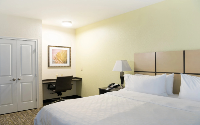 Candlewood Suites Bay City by IHG