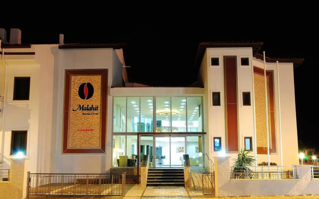 Malahit Exclusive City Hotel