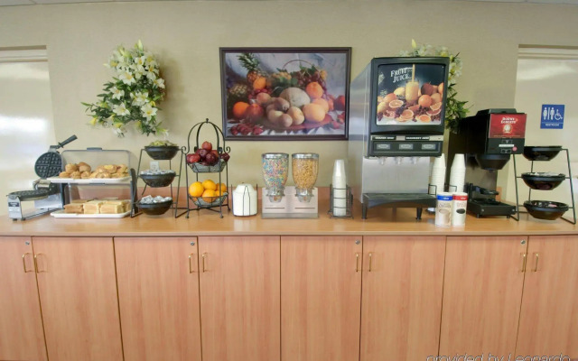 H3 Inn & Suites LAX Airport