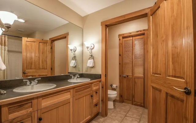 Buffalo Lodge 8327 by SummitCove Vacation Lodging