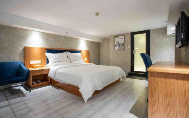 Starway Hotel (Kunming Xinguangfeng)
