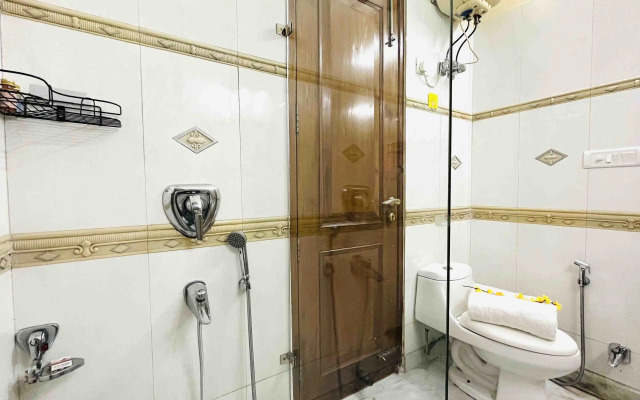 Bluo 1Bhk Green Park - Balcony, Lift, Parking