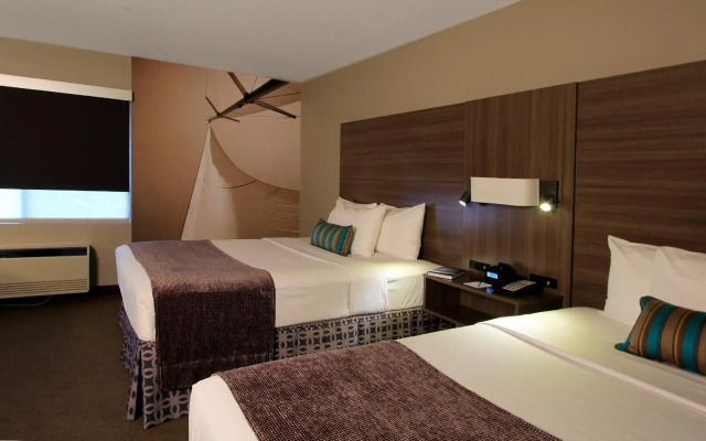 Executive Inn & Suites Embarcadero Cove