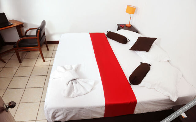 Hostal Sleep Easy Inn