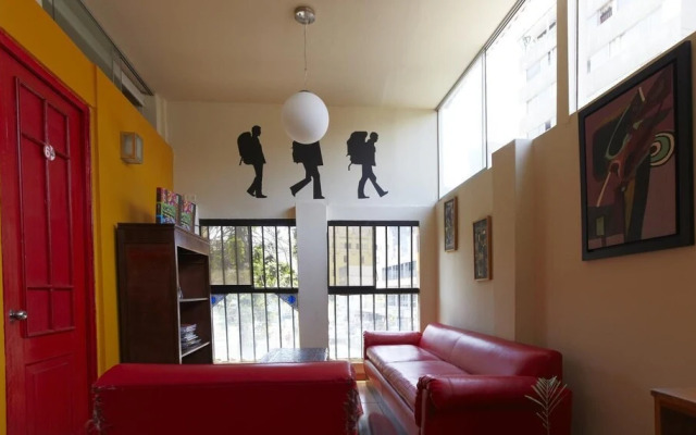Flying Dog Backpackers Hostel