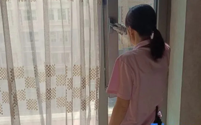 Yado Hotel (Jinzhou East Lake Park Water Park store)