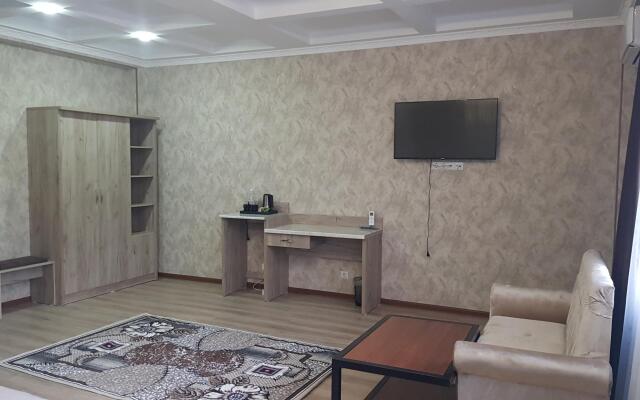 Nomad Halal Hotel