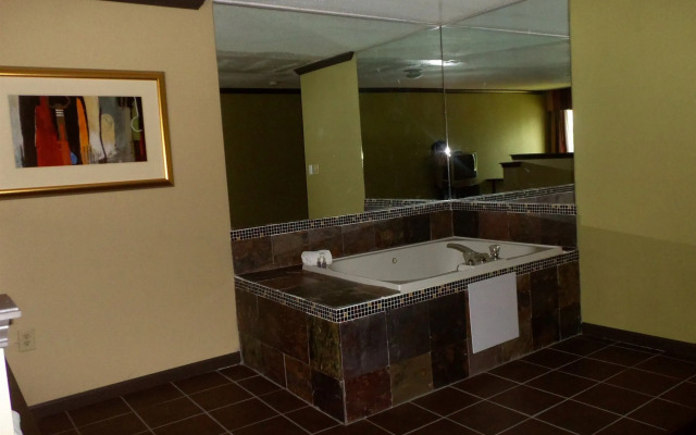 Rite4us Inn & Suites