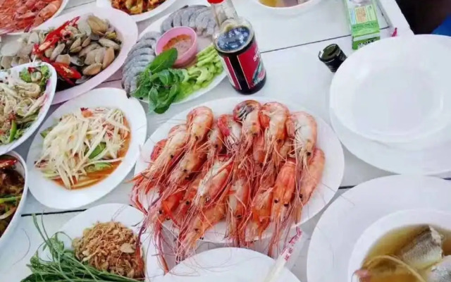 2 Bed Room Beautiful Location - Central Pattaya