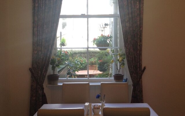Doune Guest House