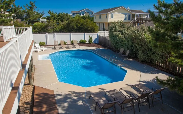 Coastal View VI - 6 Br Home