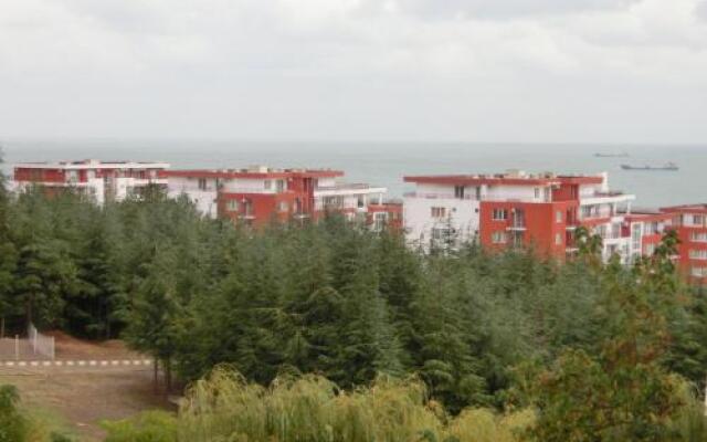 Crown Fort Noks Sea View Apartments