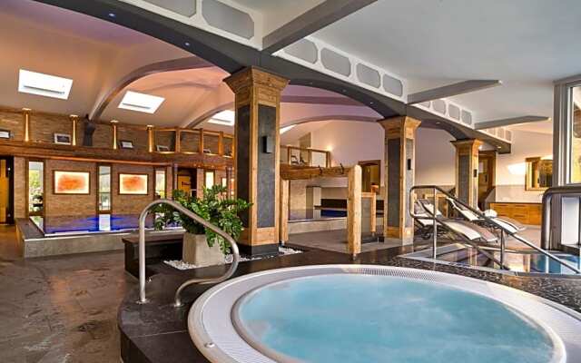 Kristall- & Vitalhotel Bergknappenhof