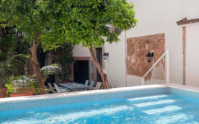 A historic XVI century beach home near Barcelona