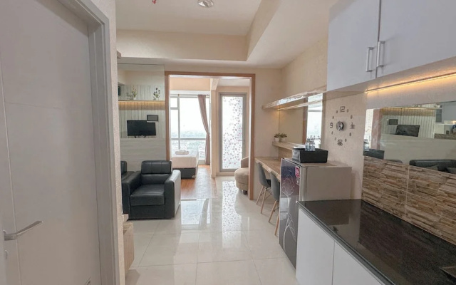Comfortable Living And Best Location 1Br At Grand Sungkono Lagoon Apartment – Guest Rooms – Surabaya