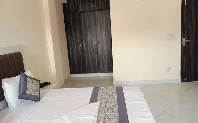Hotel Krishna Tower