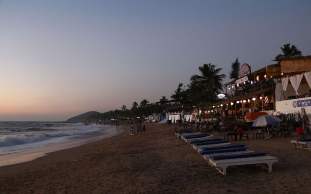 FabHotel Anjuna Beachfront