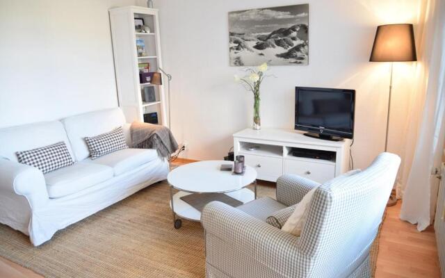 Modernes 2-Zimmer-Appartement mit Balkon.