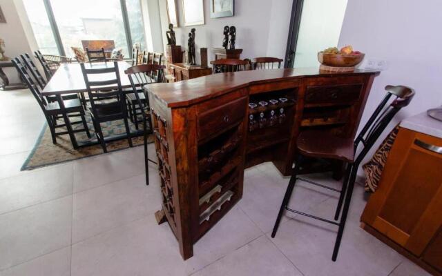 Stunning Villa Private Pool Near Yerevan Centre